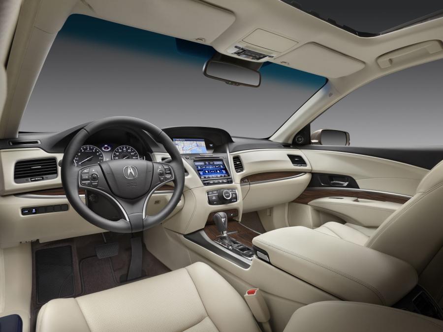 Торпедо Acura RLX 2013 года  (фото 41 из 41)